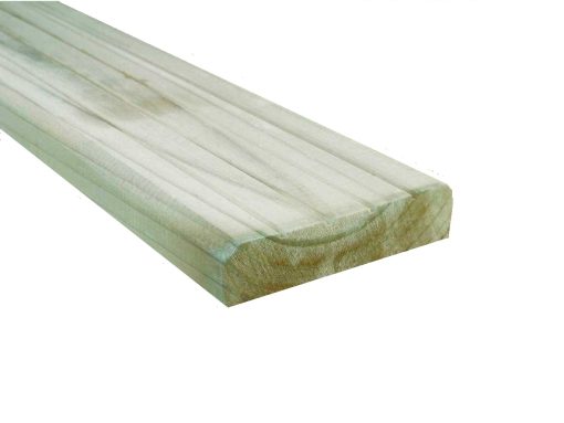 Madere Pino Radiata Impregnada, producto para uso de Terraza, de buena durabilidad y terminación su diseño es anti resbaladizo y de uso exterior.